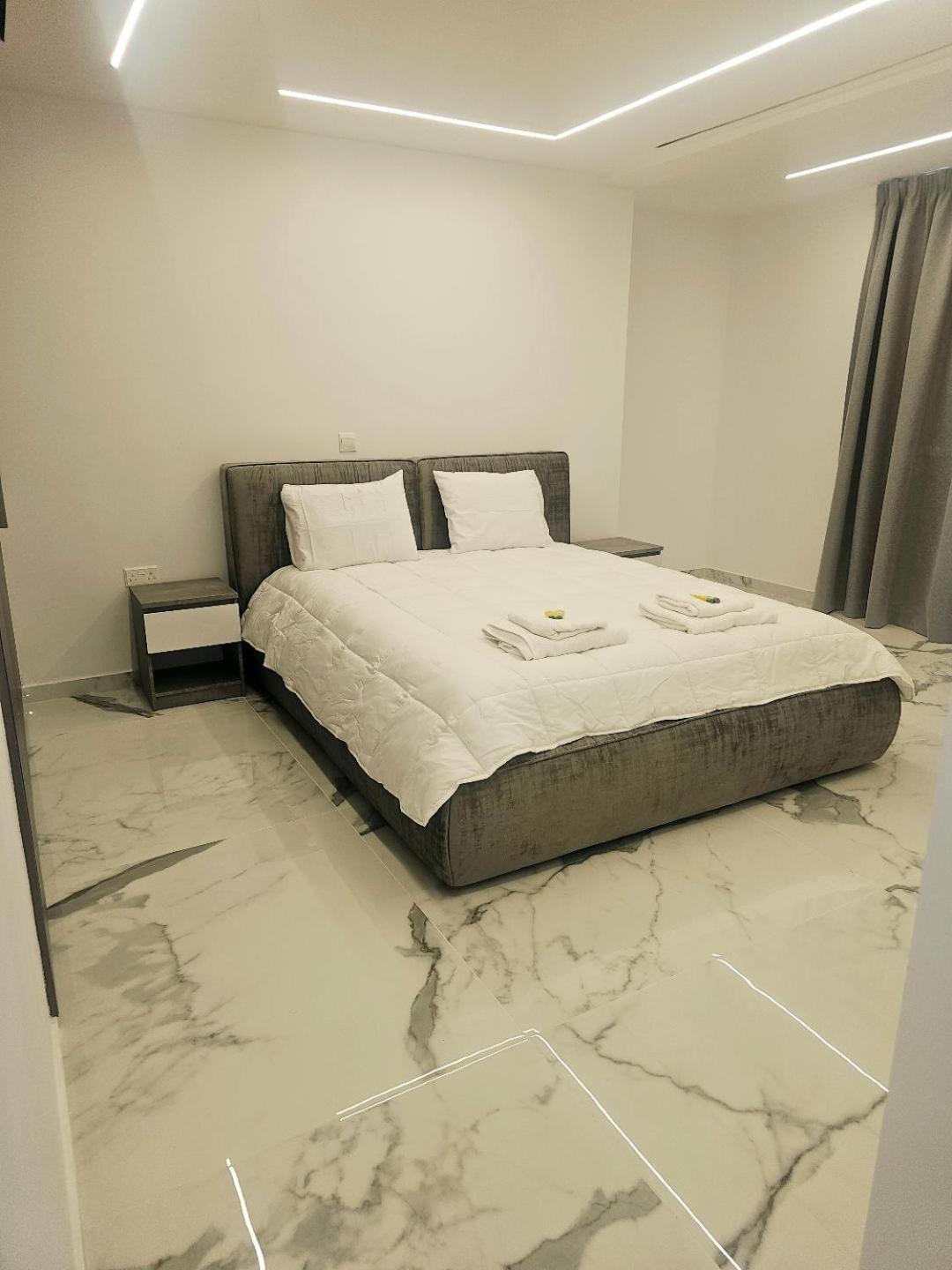 Deluxe Apartment Pafos Zewnętrze zdjęcie