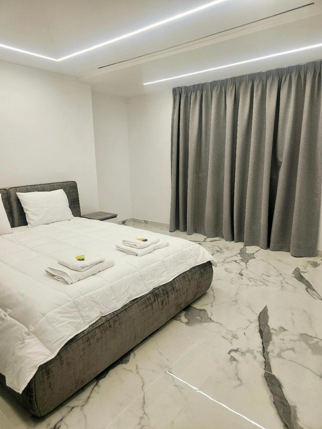 Deluxe Apartment Pafos Zewnętrze zdjęcie