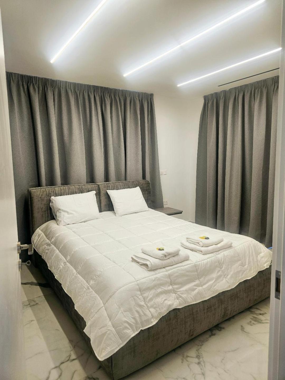 Deluxe Apartment Pafos Zewnętrze zdjęcie