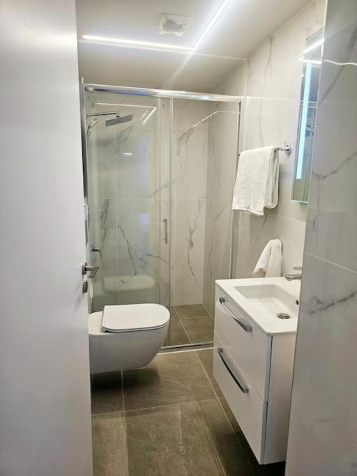 Deluxe Apartment Pafos Zewnętrze zdjęcie