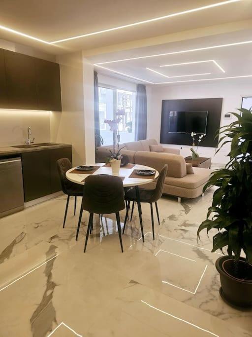 Deluxe Apartment Pafos Zewnętrze zdjęcie