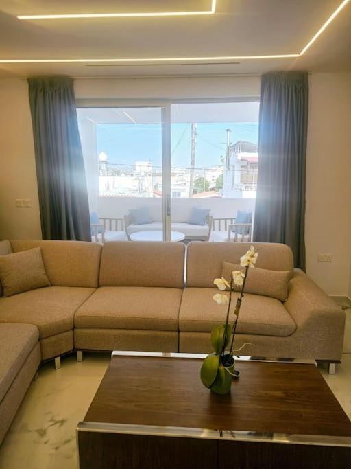 Deluxe Apartment Pafos Zewnętrze zdjęcie