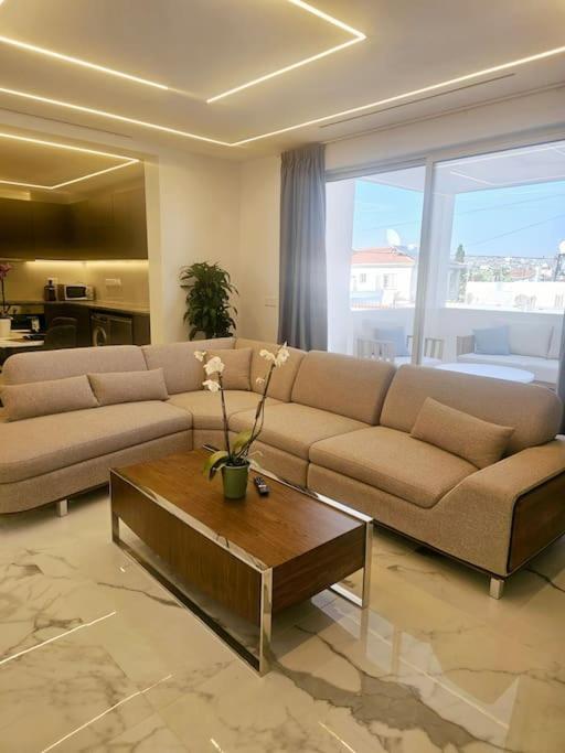 Deluxe Apartment Pafos Zewnętrze zdjęcie