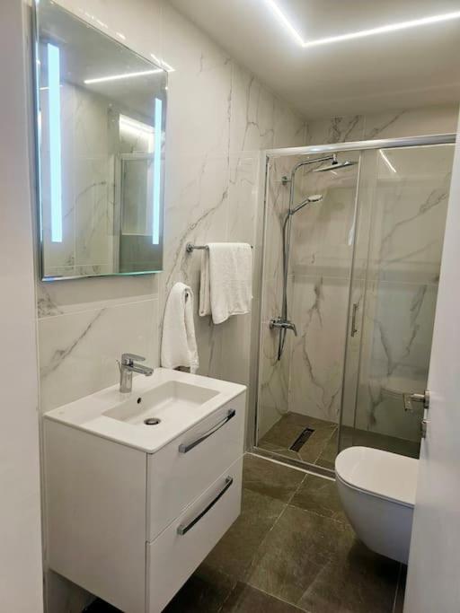 Deluxe Apartment Pafos Zewnętrze zdjęcie