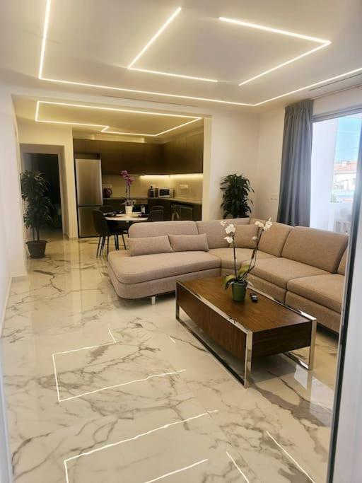 Deluxe Apartment Pafos Zewnętrze zdjęcie